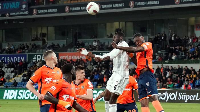 Beşiktaş RAMS Başakşehir ile 1-1'lik skorla berabere kaldı