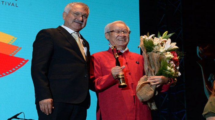 Altın koza film festivali'nde sinemaya emek verenler ödüllendirildi!