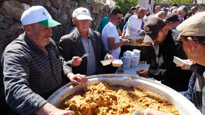 Niğde'de asırlık gelenek helva şenliği