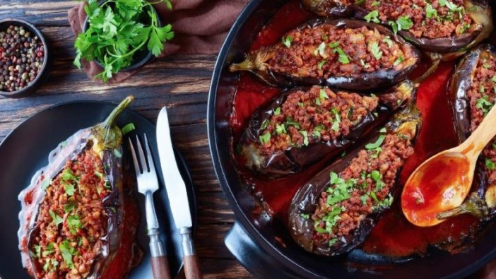 Tencerede karnıyarık nasıl yapılır?