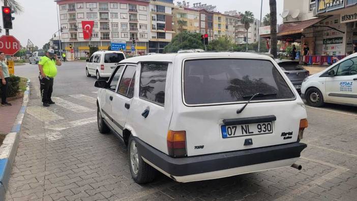 Otomobile çarpan motosikletin sürücüsü yaralandı