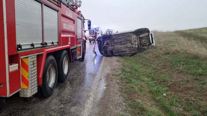 Çorum'da otomobil şarampole devrildi: 5 yaralı