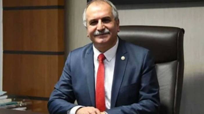 Ahmet Çelik’ten Müsavat Dervişoğlu’na tebrik