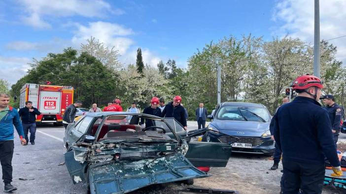 Balıkesir'de kaza! Ölü ve yaralılar var