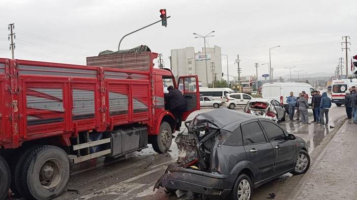 Çorum'da zincirleme kaza: 4 kişi yaralandı