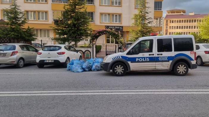 Elindeki kurusıkı tabanca ateş alınca yaralandı