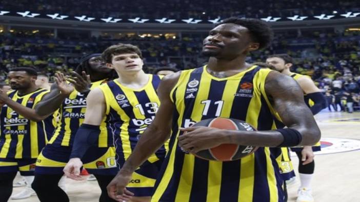 Nigel Hayes-Davis EuroLeague’de sezonun en iyi 5’ine seçildi