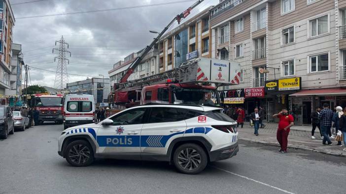 Esenyurt'ta korku dolu anlar! Elektrik hattında patlama