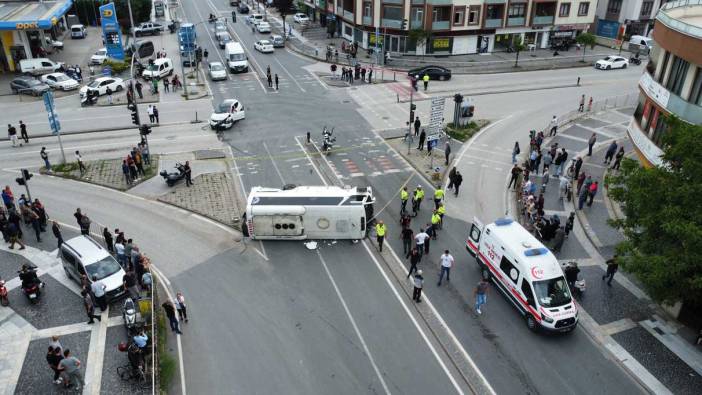 Otobüse jip çarptı! Yaralılar var