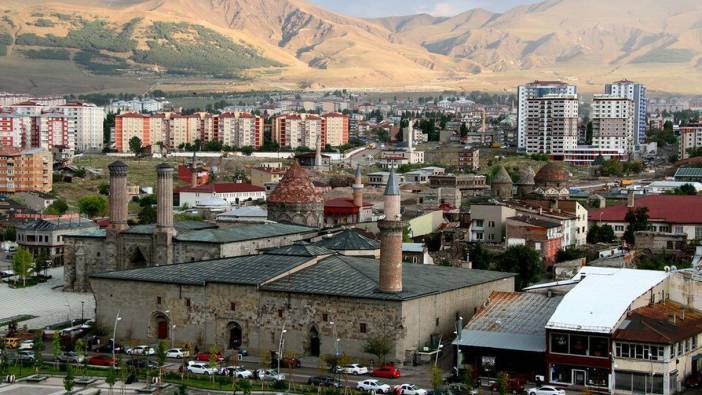 Erzurum’da örnek paylaşım kültürü: Askıda gözlük