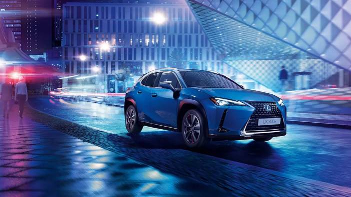 Lexus'tan elektrikli SUV UX 300e: Taşınabilir şarj aletiyle Türkiye'de