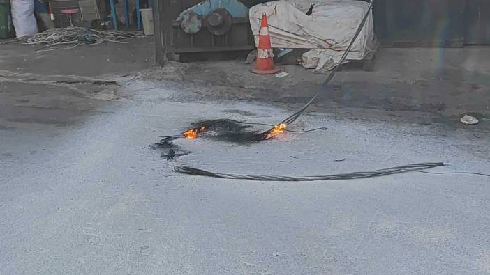 Sultangazi'de büyük panik! Elektrik kabloları bomba gibi patladı