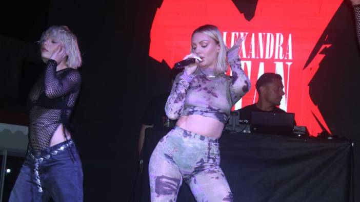 Alexandra Stan Antalya'da unutulmaz bir geceye imza attı