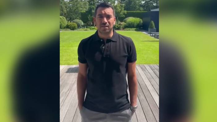 Van Bronckhorst'tan mesaj: Beşiktaş'a geliyorum