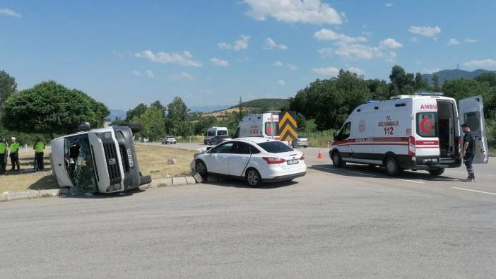 İstanbul'dan çıkan iki araç Tokat'ta çarpıştı: 18 yaralı var