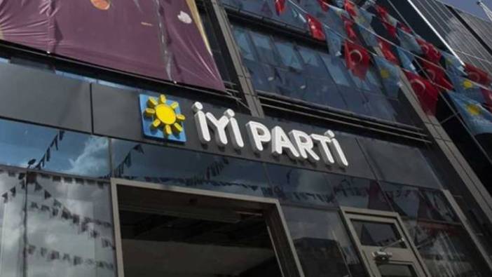 İYİ Parti’den istifa edip CHP’ye geçti