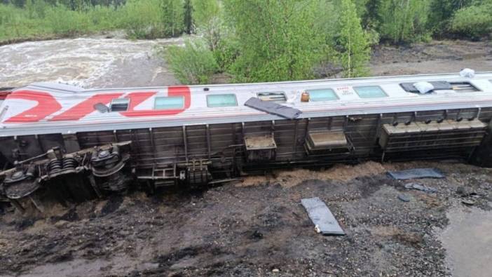 Rusya'da yolcu treni raydan çıktı. Onlarca yaralı...