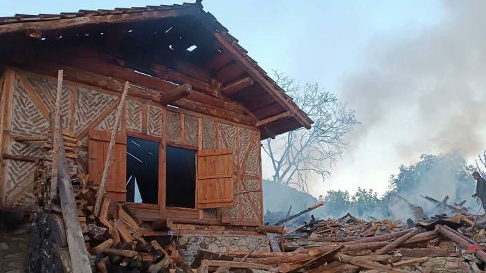 Kastamonu'da yangın. Ne var ne yoksa kül oldu