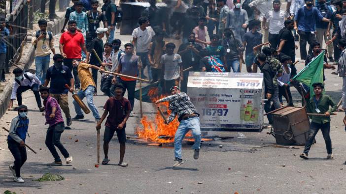 Bangladeş'te kamuda kontenjan protestolarında ölü sayısı 45'e yükseldi