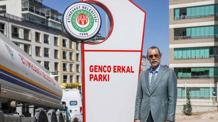 Erdal Beşikçioğlu’ndan usta sanatçı Genco Erkal’a büyük vefa