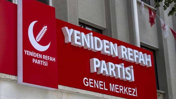 Yeniden Refah'ta istifa depremi. Erbakan karaları bağlayacak