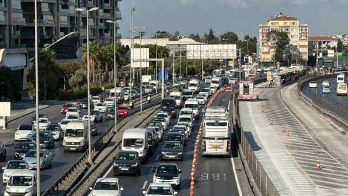 Metrobüs durağı  kapanıyor! Yola çıkanlar dikkat