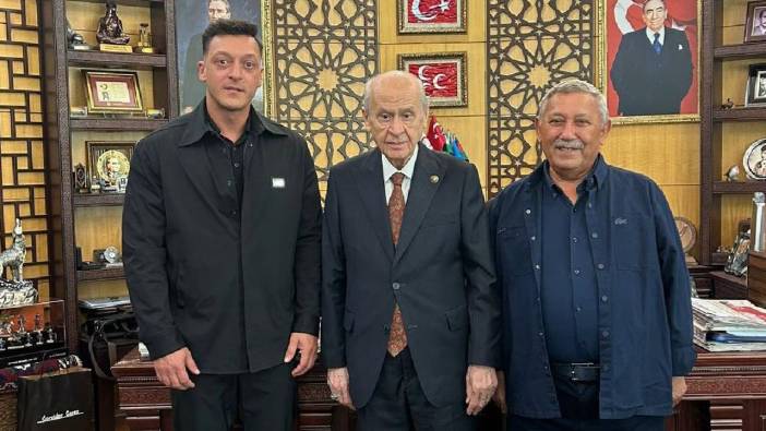 Mesut Özil'den Bahçeli'ye sürpriz ziyaret