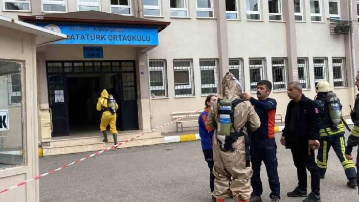 Öğrenciler dehşeti yaşadı! İtfaiye, polis, ambulans hepsi yardıma koştu