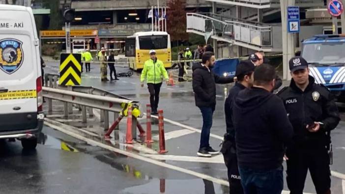 Kazaya müdahale eden trafik ekibine İETT otobüsü çarptı! İstanbul'da feci kaza! Bir polis şehit oldu