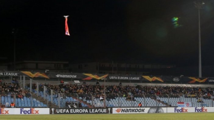 Karabağ'ın UEFA maçında Ermenistan bayrağı skandalı