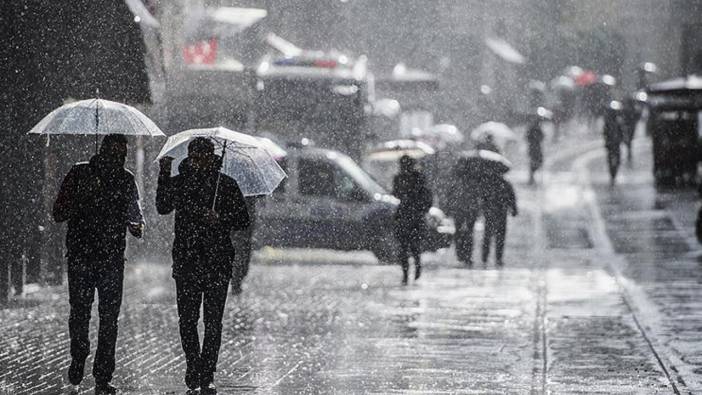 Meteoroloji İstanbul dahil 11 kenti uyardı: Kuvvetli yağış ve rüzgar var