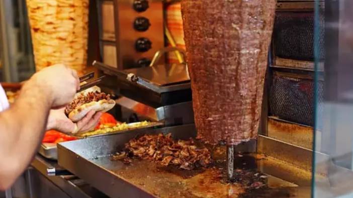 O şehirde tavuk döner skandalı: 55 kişi hastanelik oldu