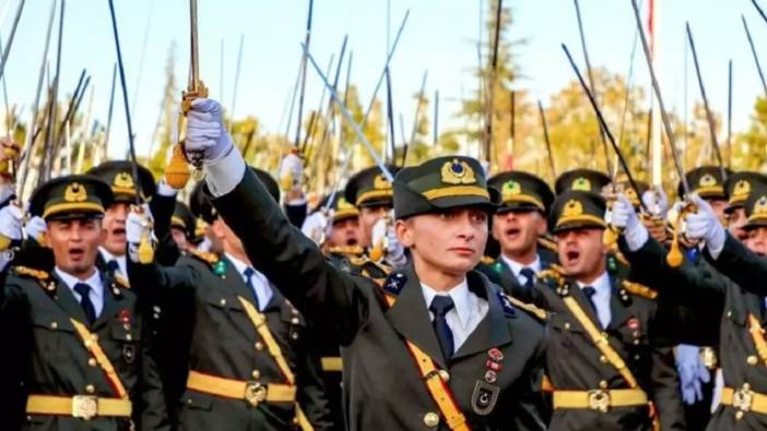 Kılıçlı yemin krizi: İhracı istenen teğmenlerin savunma yapacağı tarih netleşti