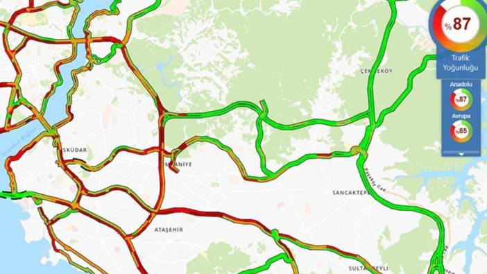 İstanbul'un trafik kabusu: İş çıkışı bastıran yağmur trafiği durdurdu!