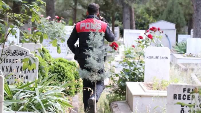 Dedesinin mezarını açtılar, poşette farklı iki insanın kemiklerini buldular