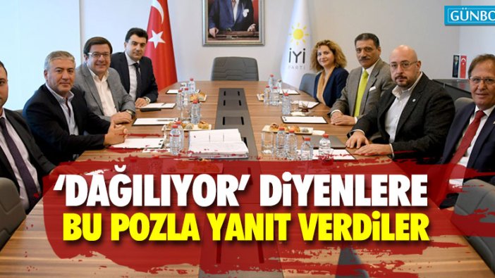 CHP ve İYİ Parti heyetleri birlikte poz verdi