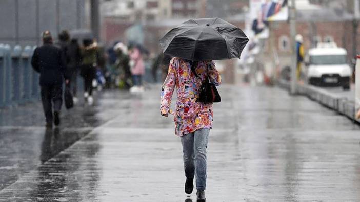 Sağanak ve karla karışık yağmur Türkiye’yi etkisi altına alacak: Hava sıcaklıkları düşüyor