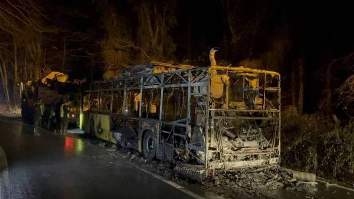 Sarıyer'de korku dolu anlar: Seyir halindeki İETT otobüsü alev aldı