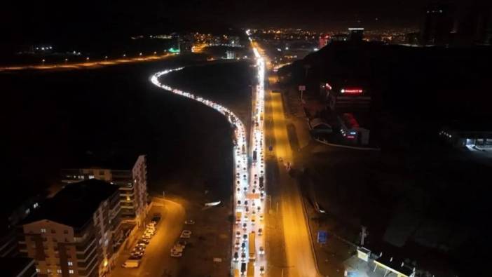 Yarıyıl tatili trafiği: 43 ilin geçiş noktasında yoğunluk arttı