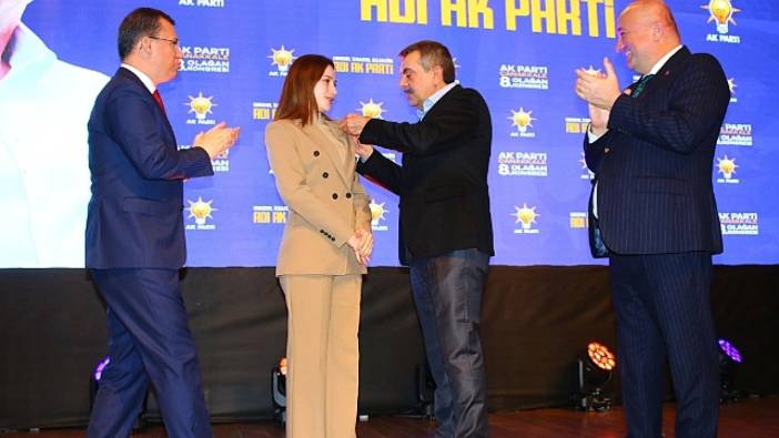 Genç belediye başkanı Zeynep Çelik AKP’ye katıldı