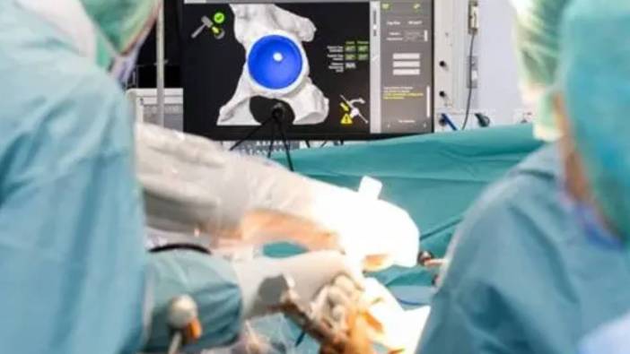 Ortopedi servisinde skandal: 75 hastanın sağlam kemiğine platin takıldı!