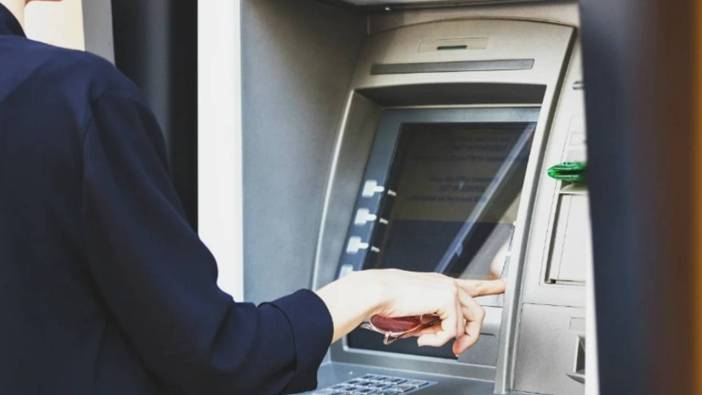 Bankacılık işlemlerinde sistem değişti: ATM'lerde yeni kural! Herkes para çekemeyecek