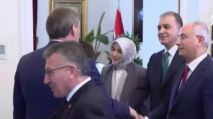 AKP-DEM heyeti görüşmesi başladı