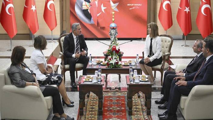 DEM Parti ve MHP'nin Bayramlaşma Ziyaretinde Çarpıcı 'Terörsüz Türkiye' Mesajı