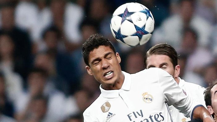 Madrid Varane ile sözleşme yeniledi