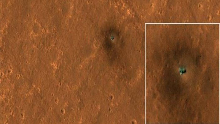 NASA, Mars'taki araçlarını uzaydan görüntüledi