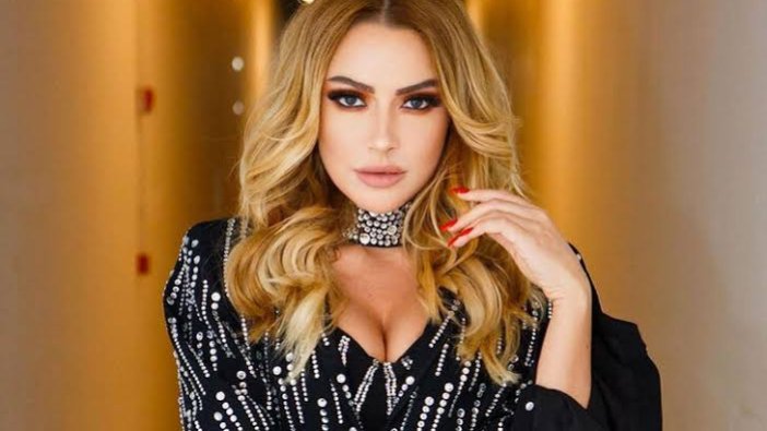 Hadise'den olay poz... Instagram'ı salladı!