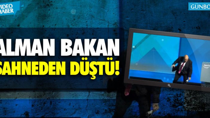 Almanya Ekonomi Bakanı sahneden düştü!