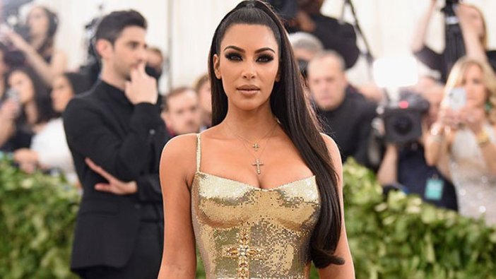 Kim Kardashian Trump'ın çağrısına uydu: "Artık yatarak poz vermeyeceğim"