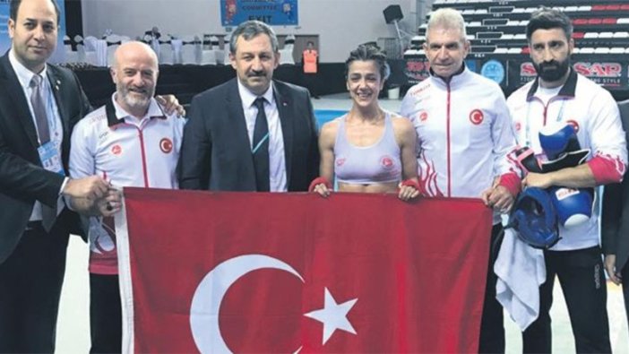 Dünya Kick Boks Şampiyonası'nda Türk sporculardan altın madalya